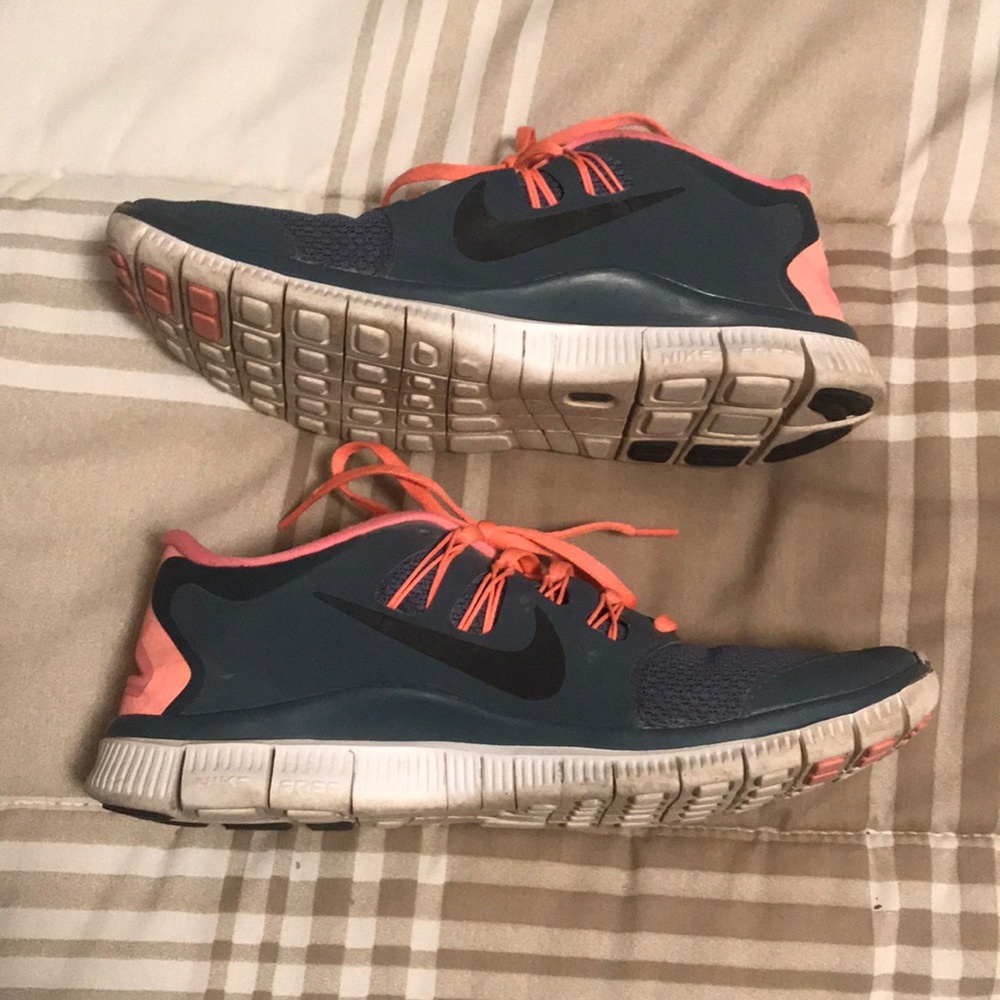 Nike shoes 🎈3 for $5